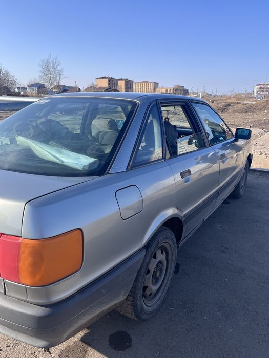 Продам Ауди 80 б3