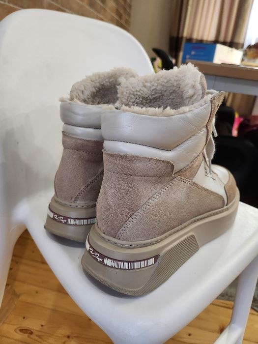 Зимни боти естествена кожа с вълна 38 номер