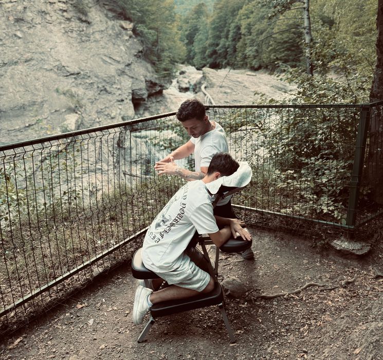 Masaj Profesional Terapeutic și de Relaxare la Domiciliu sau la Studio