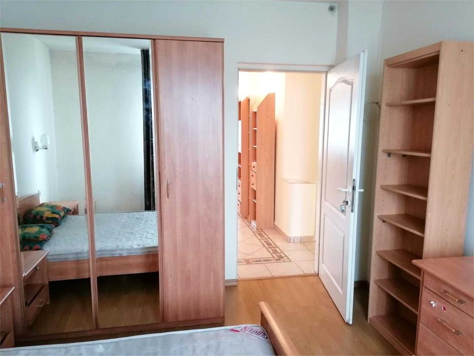 Apartament cu patru camere decomandate zona Centrul Civic-Kogalniceanu