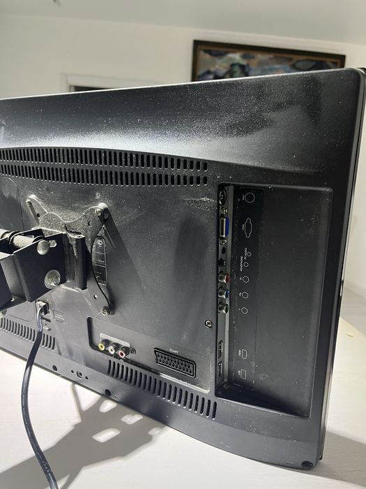 Телевизор Haier в хорошем состоянии