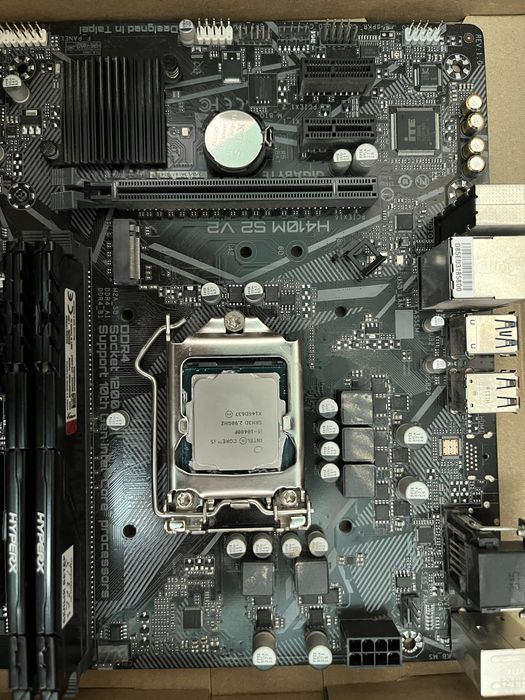 Материнская плата