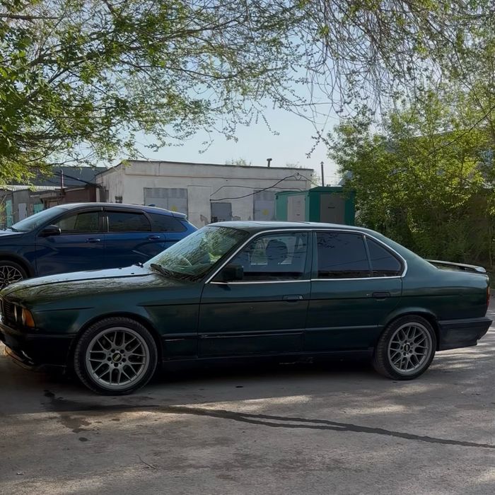 Продам bmw 525i!