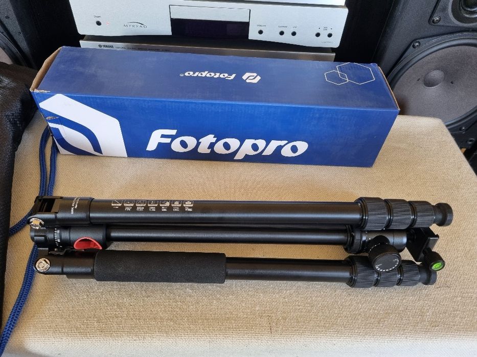 Trepied aparat foto/video. Nou.