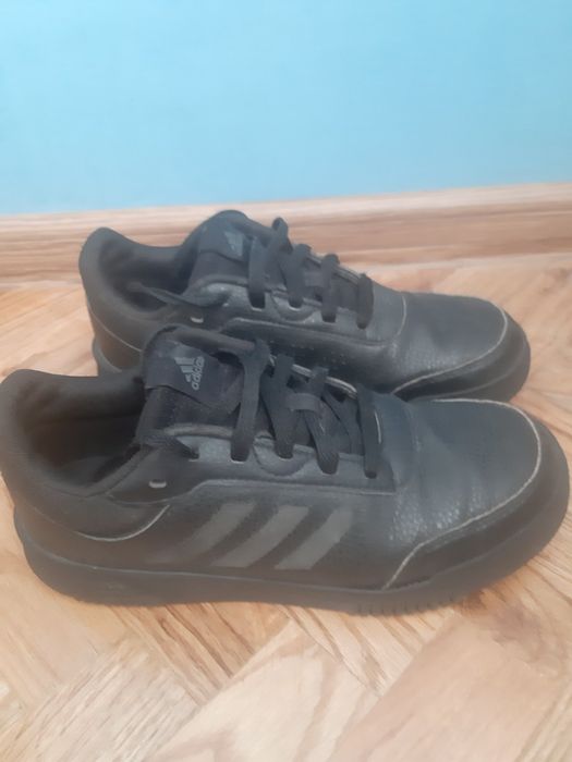 Кецове Адидас за момчета  .
