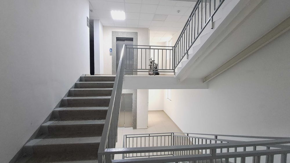 Продам 2х ком. квартиру в ЖК "Аврора"