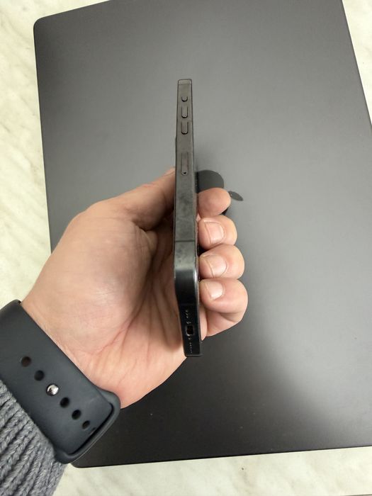 Iphone 15 pro 128Gb black titanium