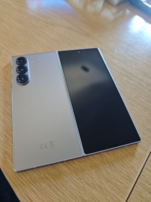 Samsung galaxy Z fold 6 нов