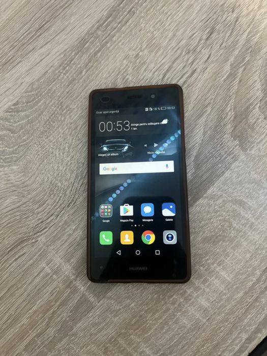 Huawei P8 Lite..