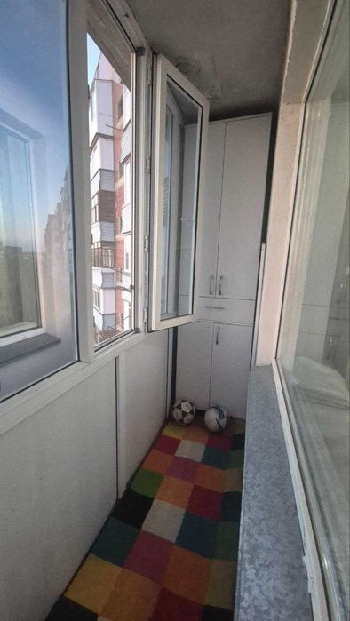Продается 4-комн квартира Степной 1