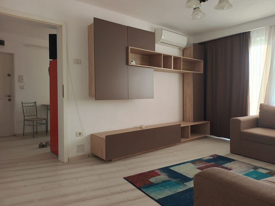 Apartament de inchiriat - 2 camere - Arad - zona bancilor / gara