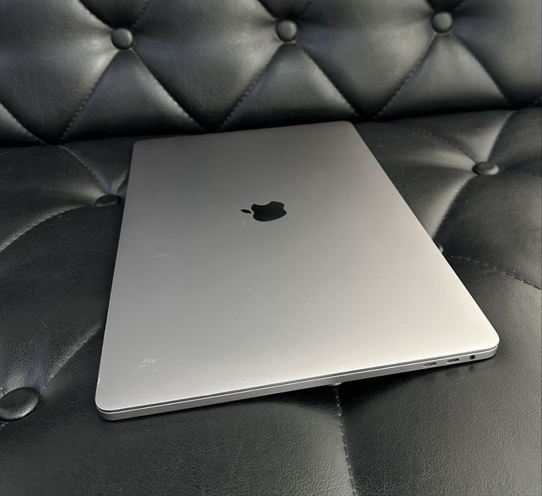 Apple MacBook Pro 2019  i7 16GB/512GB в хорошем состоянии