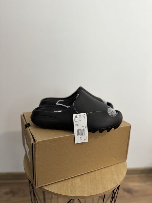 Papuci Adidas Yezzy Slide