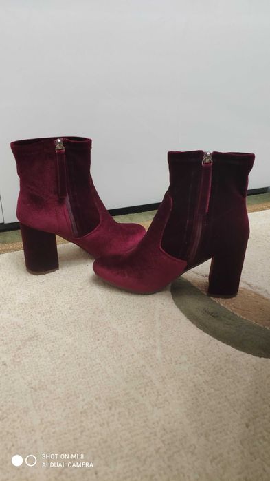 Ботильоны велюровые