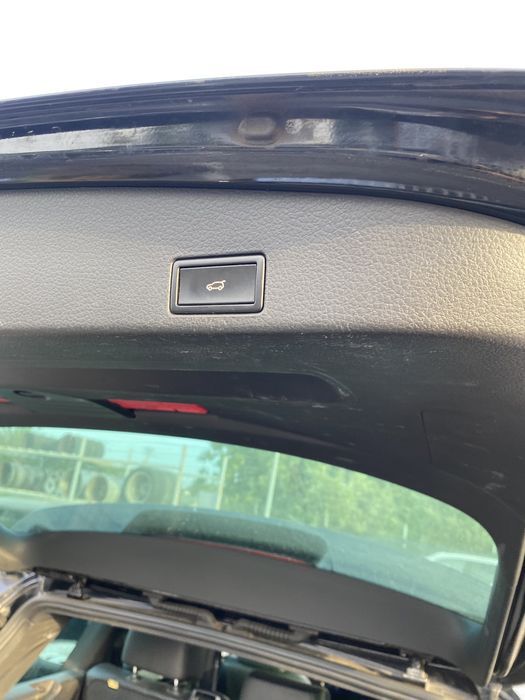 Haion cu lunetă Volkswagen Touareg 7P 2014