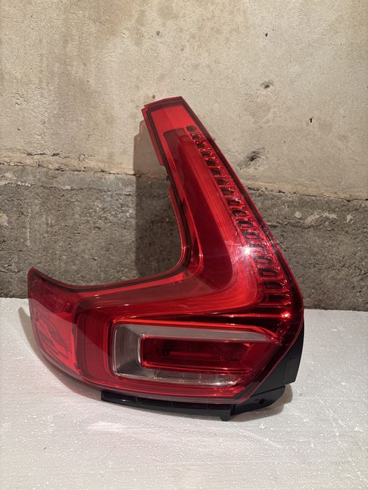 Стоп за Volvo XC40