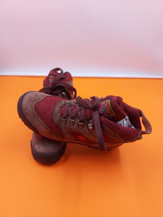 Salomon номер 40 Оригинални обувки