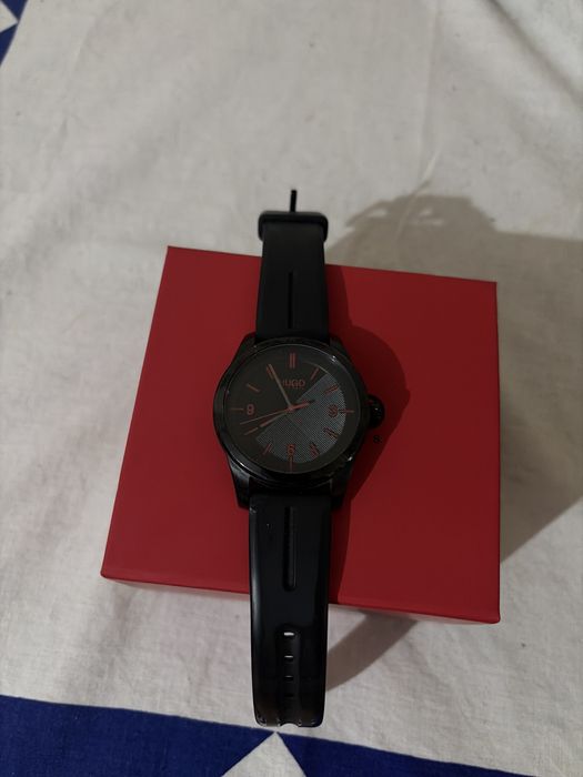 Hugo boss часовник