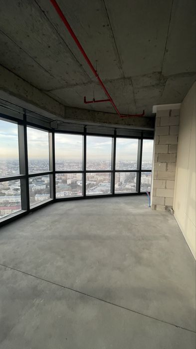 Piramit tower 2 kom kv Srochno