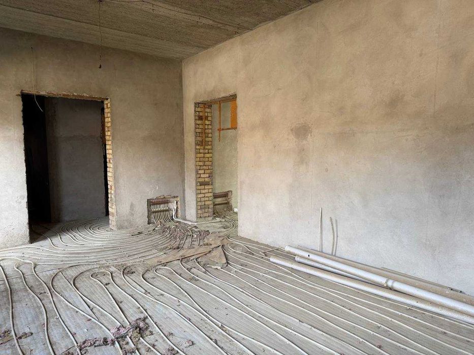 Olmazor Tumani,Moyqo'rgon,srochna sotiladi.Продается Срочно