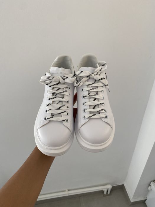 Alexander Mcqueen