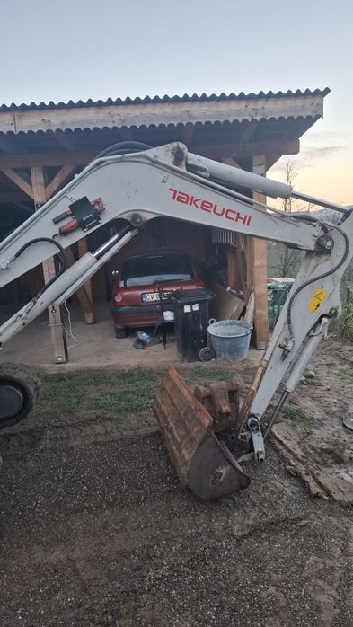 Miniexcavator TAKEUCHI TB235, 3,6T, 1100 ORE, 2019