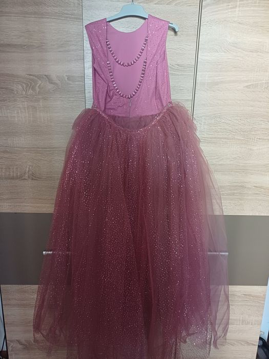Rochie roz cu trena