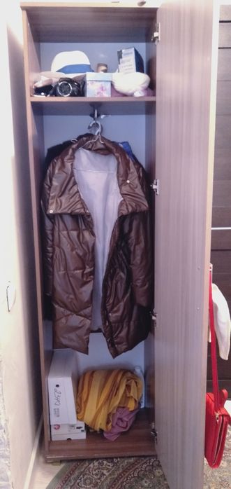 Прихожая шкафы полки