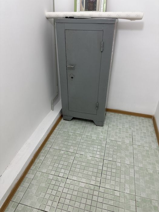 Продам сейф б,у металический