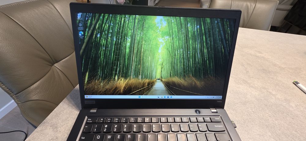 Vand laptop Lenovo ThinkPad T490S Intel Core i7, 512GB SDD, 16GB DDR4