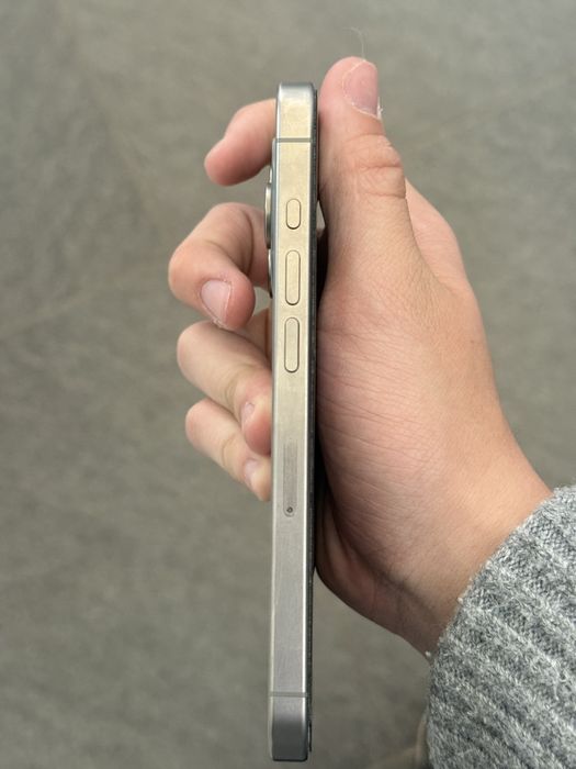 Iphone 15 pro 256gb 80акб