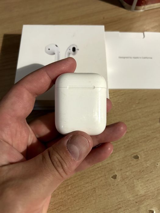 Apple AirPods 1 Поколение