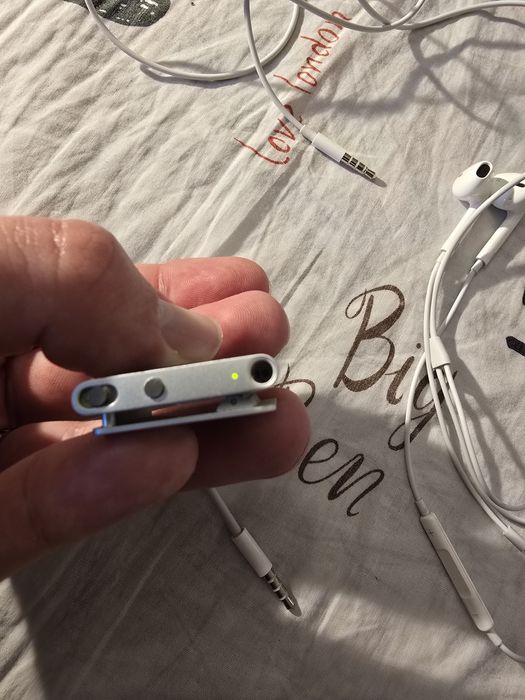 IPod shuffle 4th gen [2gb]