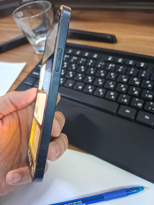 I phone 12 сотилади