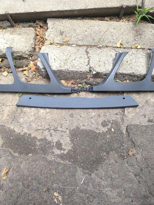 Очки и сабля на Лексус.