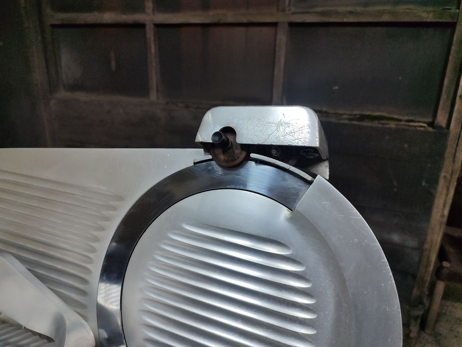 Колбасорезачка Профи