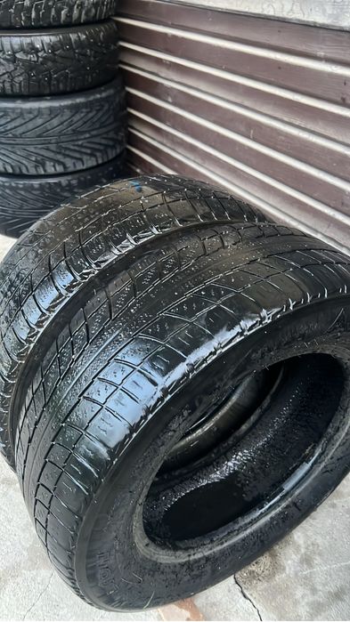 Продам два баллона Triangle 205/65/15