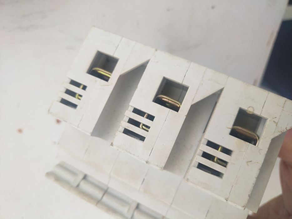 Високомощен предпазител,автоматичен прекъсвач/шалтер/моторно реле за в