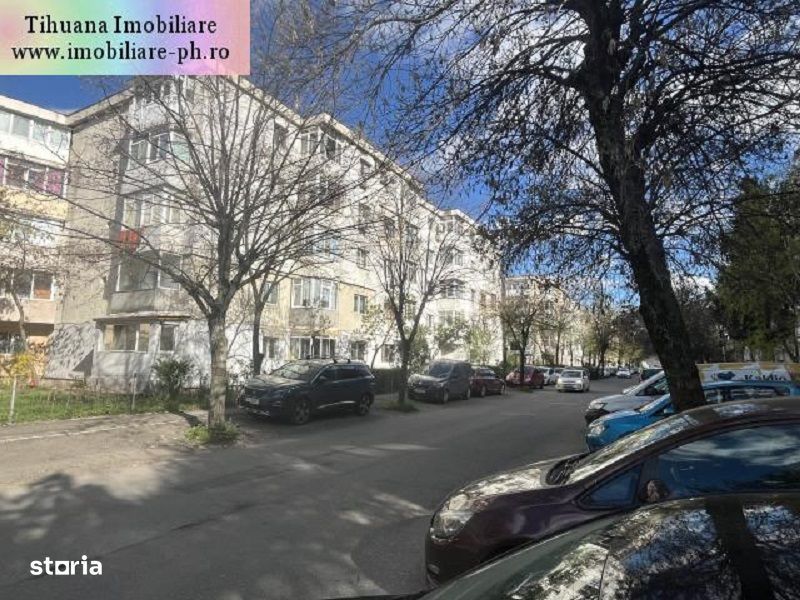 Apartament 3 camere de vanzare : 9 Mai-(Padina)