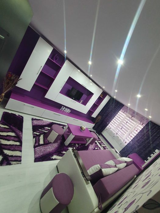 Inchiriez apartament 2 camere zona Modern