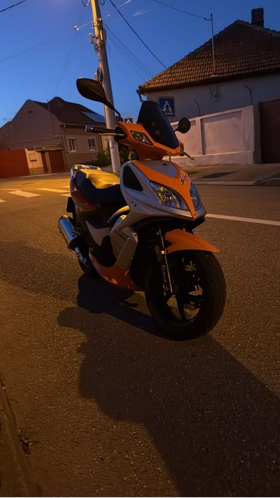 Scuter 49cc Kymco super 8 4t