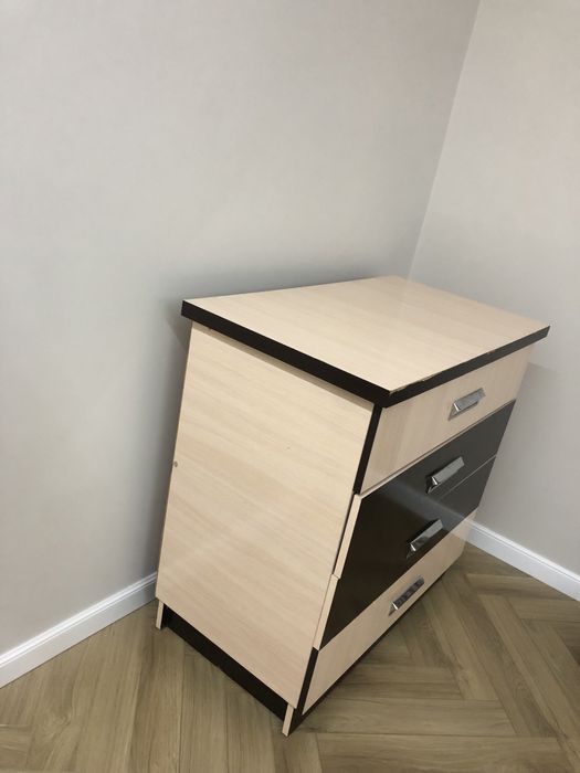 мебель полка и зеркало