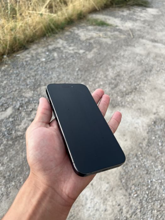 iPhone 15 pro темно синий