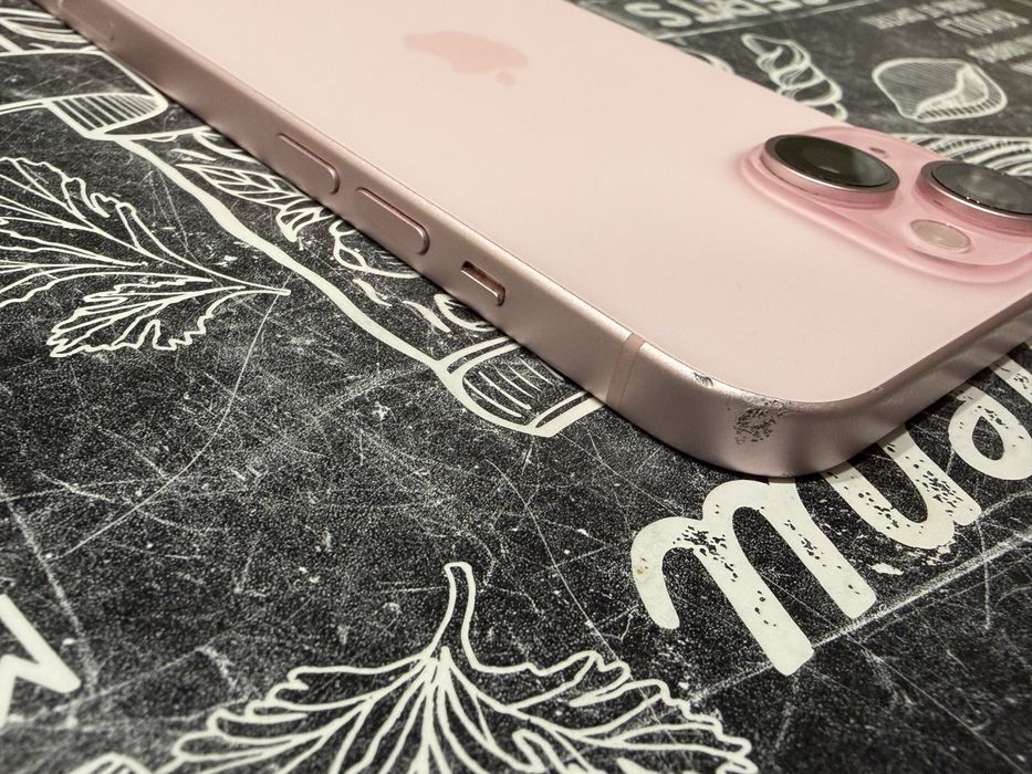 iPhone 15 128 GB Pink