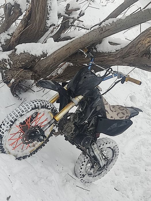 Продам мотоцикл 110 питбайк