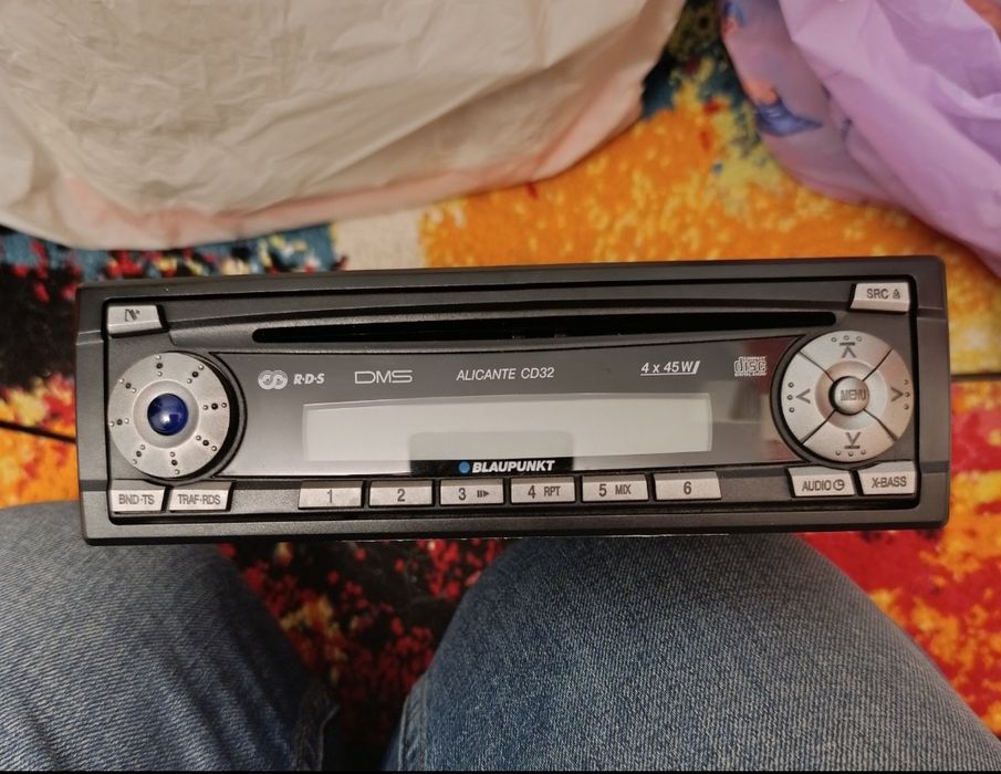 Radio Cd Renault Dacia blaupunkt foarte bun