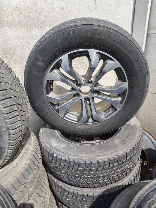 Roti Q8 Ford Ranger GLE Mini cooper