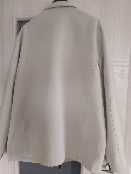 Яке  пролетно  лека материя бежаво