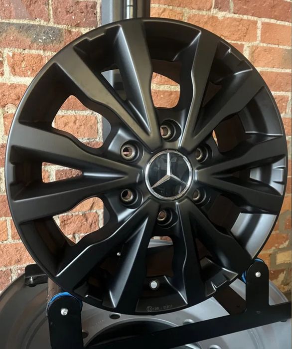 Jante 16 Mercedes Sprinter de Greutate 5600 kg  Jante Noi Negre .