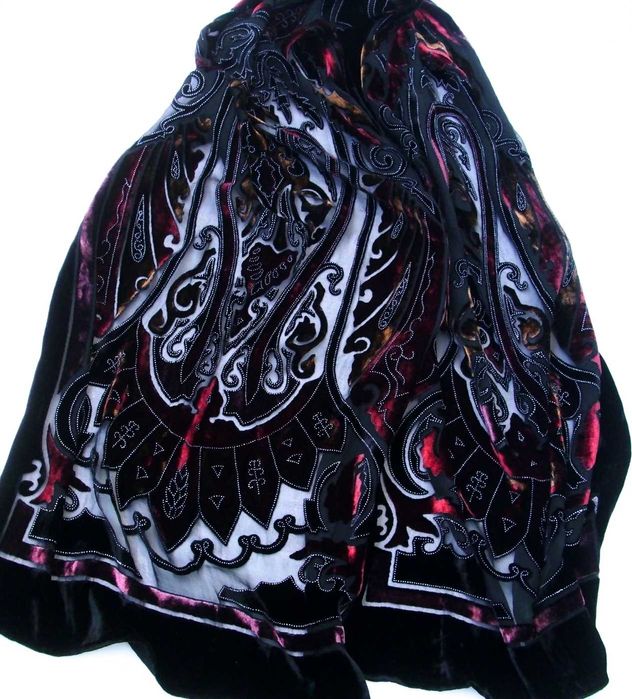 Луксозен дамски шал коприна кадифе 180 х 50см